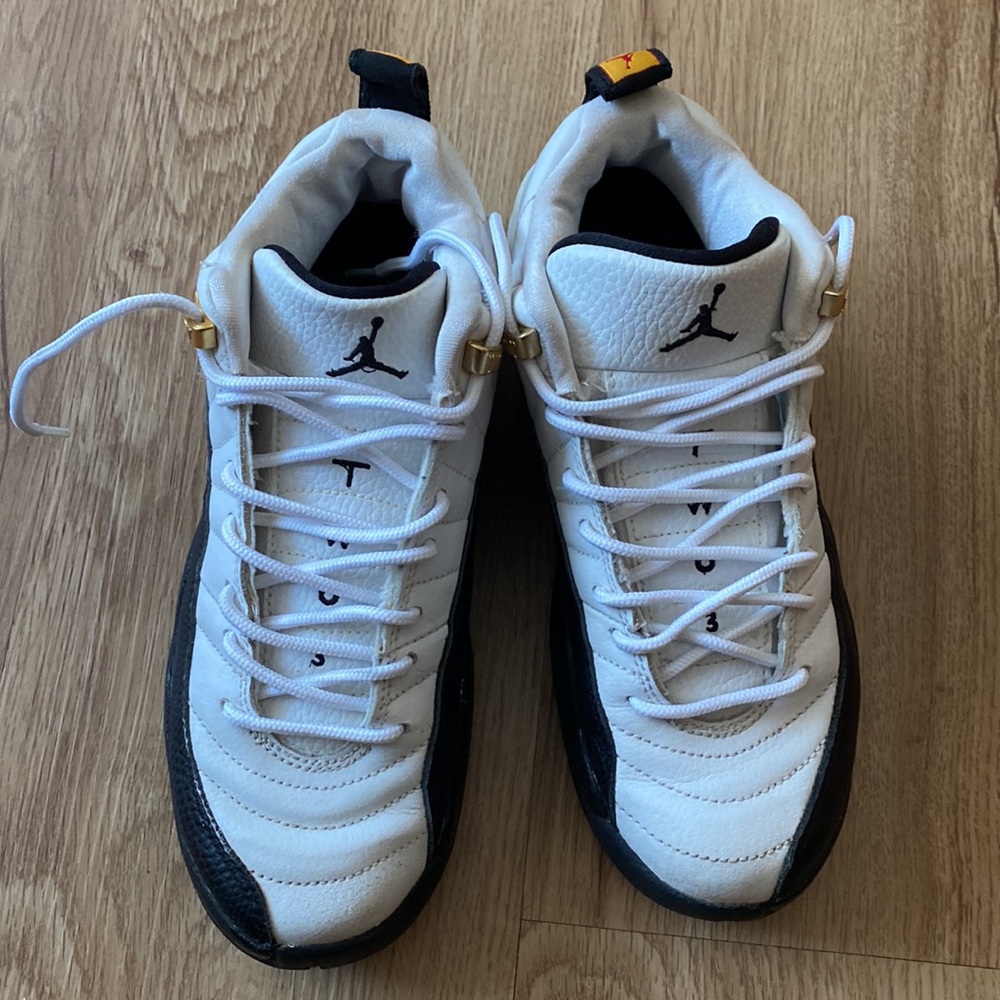 Vintage Air Jordan 12 Retro Low GS White Black Taxi Yellow 2004 size 6 - Picture 6 of 16